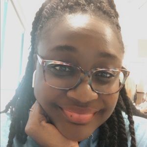 Meet your Posher, Stephanie